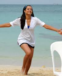 Why No Trisha Dance at Theen Maar Audio! 